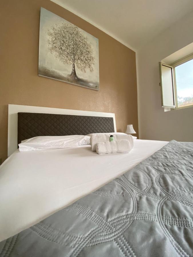 Apartment Rua Formaggi Palermo Eksteriør billede