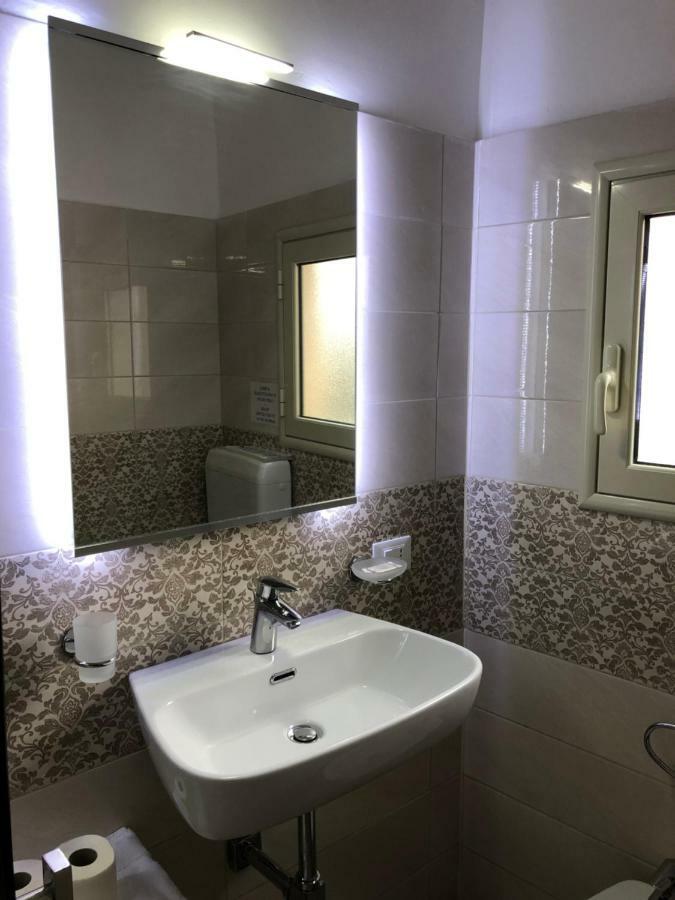 Apartment Rua Formaggi Palermo Eksteriør billede