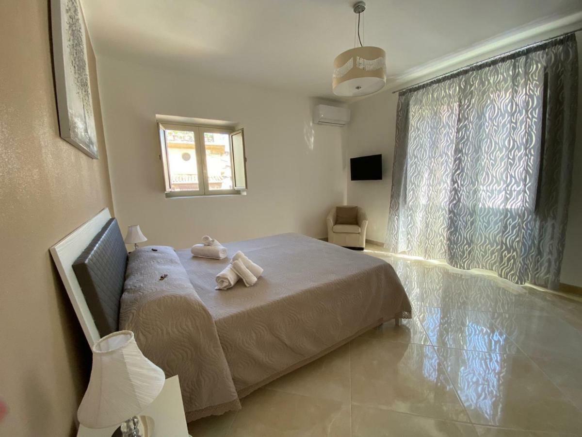 Apartment Rua Formaggi Palermo Eksteriør billede